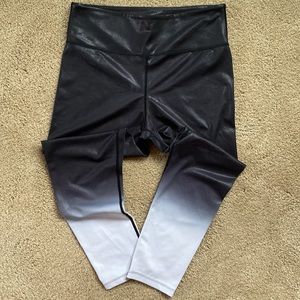 Zyia ombré metallic legging